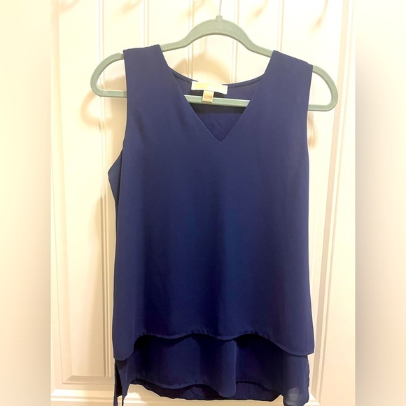 Michael Kors Sleeveless Navy Blue V-Neck Blouse - Picture 2 of 6